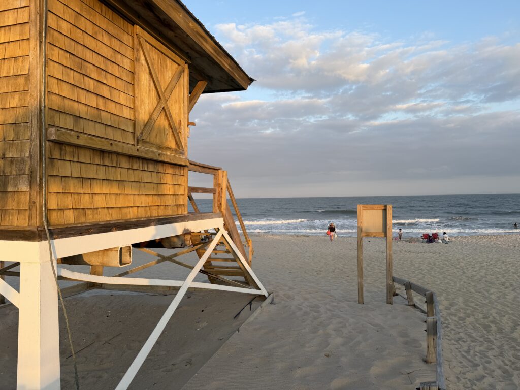 AISP - beach with lifeguard shack A lifeguard stand on the beach at Assateague State Park, with the ocean behind
